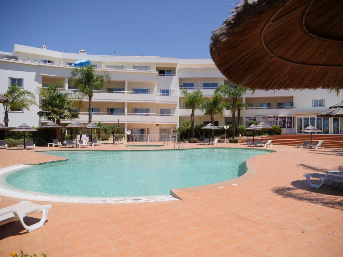 Spacious Apartment Near Porto De Mos Beach, Lagos. Экстерьер фото